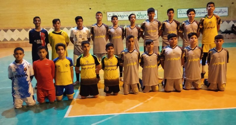 مدرسه فوتبال طلایی پوشان خوزستان
